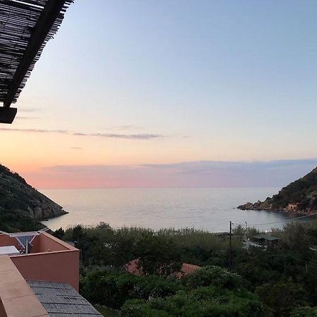 Appartamento A Due Passi Dal Mare Nisporto Εξωτερικό φωτογραφία